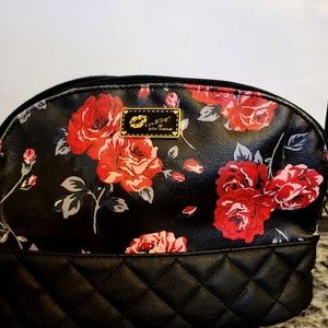 BetseyJohnson Crossbody Blk+Red Rose Purse